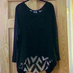 Green Envelope Black Sweater with Tan and Black Pattern V Back Detail